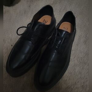 Zara Men's Classic Black Oxfords